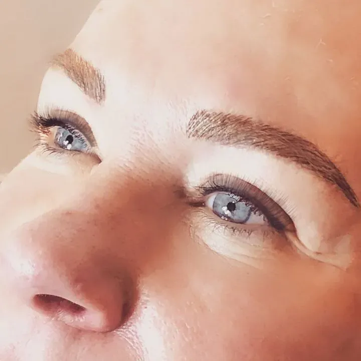 https://cdn.salonspotlight.com/photos/rqelVABoqSI8F9kH2Jqj/66c4f255-9ccb-4739-a664-555a825888ea_720x720
