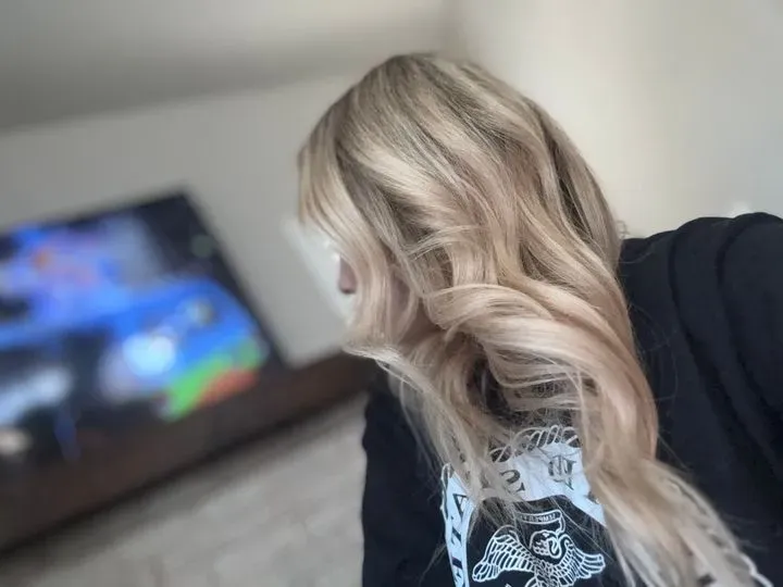 https://cdn.salonspotlight.com/photos/rr4zQq2GtepX3K198hZW/06b31e97-bfd2-4ba6-afba-0f6bc2b6b79c_720x720