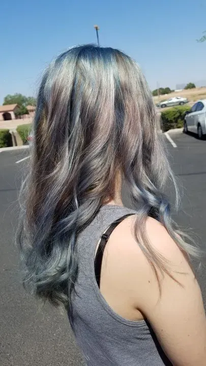 https://cdn.salonspotlight.com/photos/rsAxG5wW21xXyvKdWcny/dde08b8f-b2e9-434d-88e6-a1244ca7a9ee_720x720