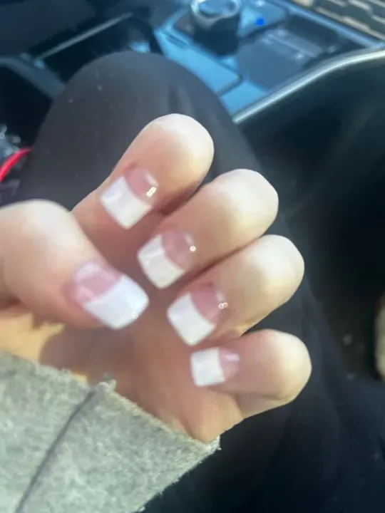 https://cdn.salonspotlight.com/photos/s2o8IYrtDQafMrTJh4cA/936d5ce0-4e4b-405b-90b0-2987b22e55b0_720x720