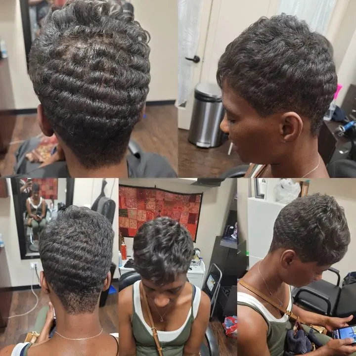 https://cdn.salonspotlight.com/photos/s3A2gIdXyqIPCJHyNdi8/a2da53d6-7a74-4331-92be-ca72785f558e_720x720