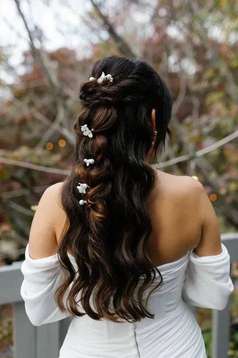 https://cdn.salonspotlight.com/photos/s3lsInLGyQ0LQQfvxeIU/00642f16-ed50-4796-baa0-60b0514e237b_720x720
