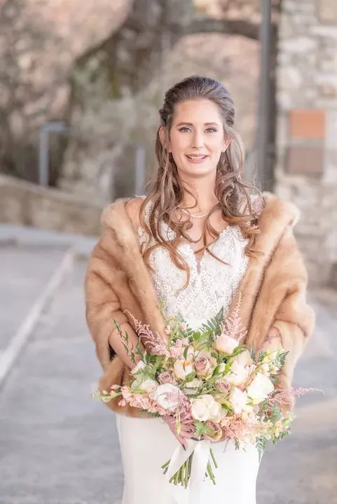 https://cdn.salonspotlight.com/photos/s3lsInLGyQ0LQQfvxeIU/38f76289-c05e-440c-a230-fcfe6908532c_720x720