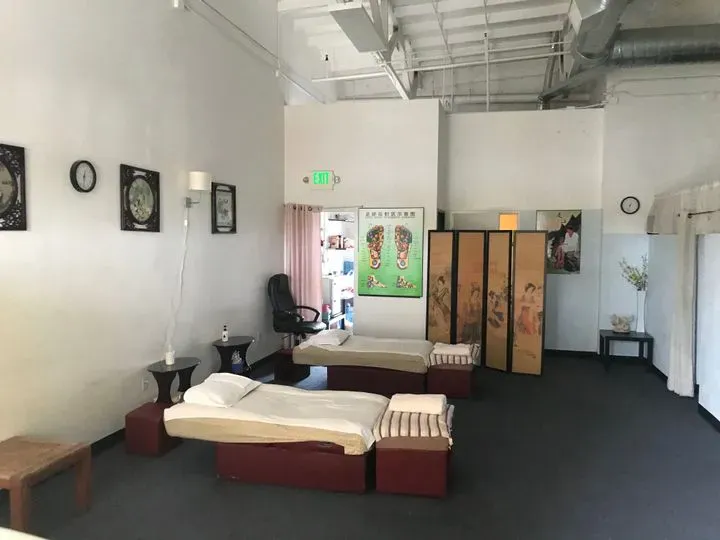 https://cdn.salonspotlight.com/photos/s5HBS6bZglPIr44xVReK/6f39c404-8452-4cb4-9686-f8dc8ec44a8f_720x720