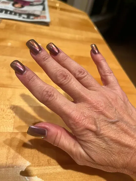 https://cdn.salonspotlight.com/photos/s5cPdFmeqPlHGtxshRUZ/eabb3ccc-86ff-47cc-910f-95e5eb0c0ee2_720x720