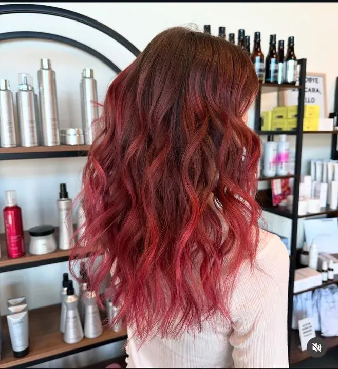 https://cdn.salonspotlight.com/photos/s6JJwrv3BB3OB1RpgQeV/46b34a8f-25cc-4736-8b78-01402f63a672_720x720