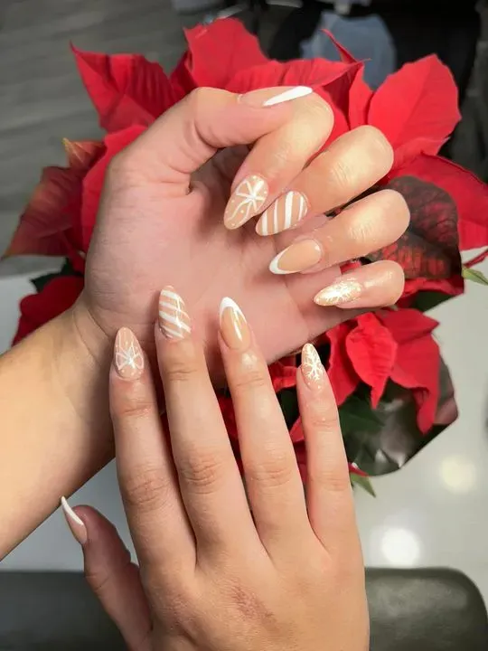 https://cdn.salonspotlight.com/photos/sLB8qRlHFAOUB55Ec8Bt/2a163498-01b6-47d6-bed5-260857e5bbde_720x720