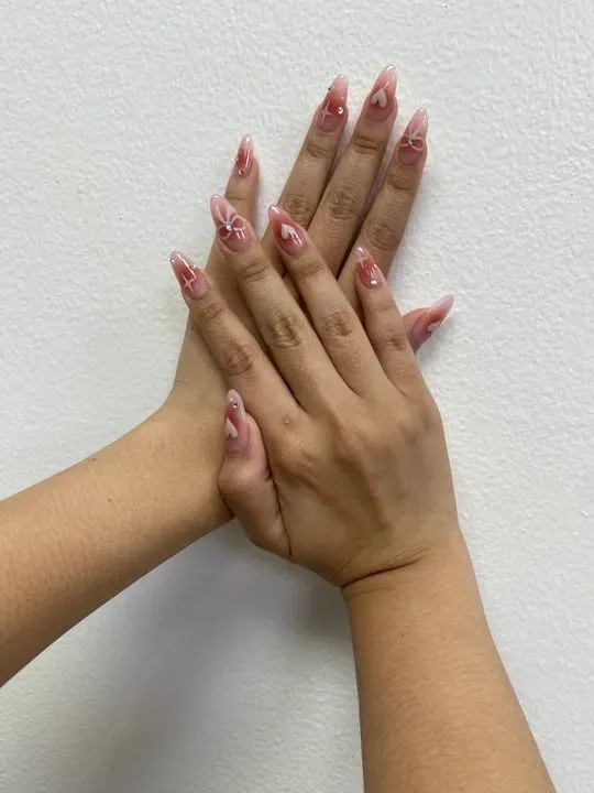 https://cdn.salonspotlight.com/photos/sLB8qRlHFAOUB55Ec8Bt/d9d37590-6add-4602-bdcd-e759eae43b81_720x720