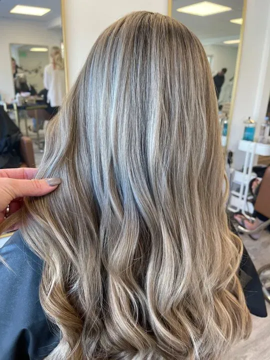 https://cdn.salonspotlight.com/photos/sTggL07Pz8BftDlCcjTJ/0bd8fc14-8bd6-4901-9074-3e2c54f41f22_720x720