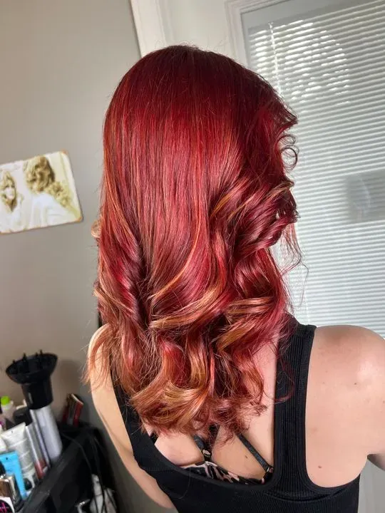 https://cdn.salonspotlight.com/photos/seXYjobnjp7c7XmJaYjK/20459fed-c931-4d19-9ad3-b5b53399da91_720x720