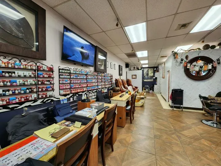 https://cdn.salonspotlight.com/photos/siDUPI2jY16T4LmAYXsG/dd9841f3-e9ef-4cf0-b5e7-524cb92083e9_720x720