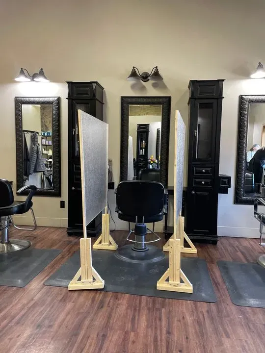 https://cdn.salonspotlight.com/photos/slXmEMdK7p9tXLA9avUx/cb8898cf-6316-41e3-8ea4-a7cb165cd445_720x720
