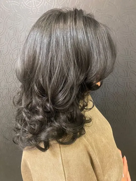 https://cdn.salonspotlight.com/photos/ssp71nBQWPGLCpa1oCYm/fe33c82c-3aeb-4ae9-aa33-065cec7c40b0_720x720