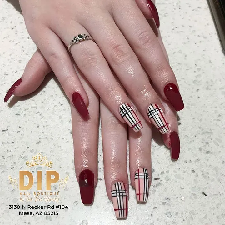 https://cdn.salonspotlight.com/photos/swWvTyKE6H19uI2gVw71/037fe0a9-add1-4bc4-842d-2fa3b5e0fb89_720x720