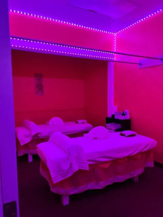 https://cdn.salonspotlight.com/photos/t0TfmVX1U7Rgdt4PXunj/b9bdde1c-4ccd-48d5-8396-1799754489c8_720x720