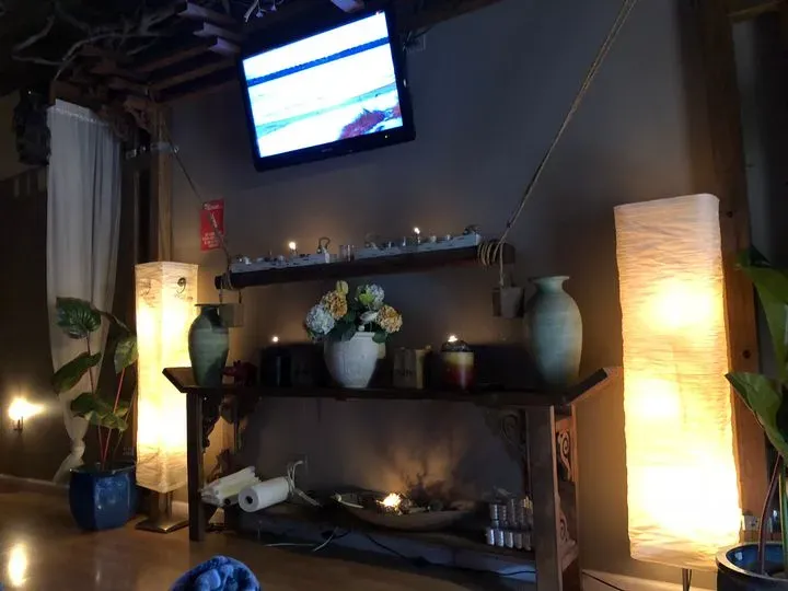 https://cdn.salonspotlight.com/photos/t14t0XMw4k0jJnflC6kb/35bae092-bffb-4cde-b8d2-8a04d090c66a_720x720