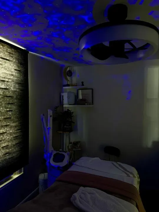 https://cdn.salonspotlight.com/photos/t1pniEL4x27UbO0w8XdN/48535e4b-e937-4716-b8fa-ba62e3898409_720x720