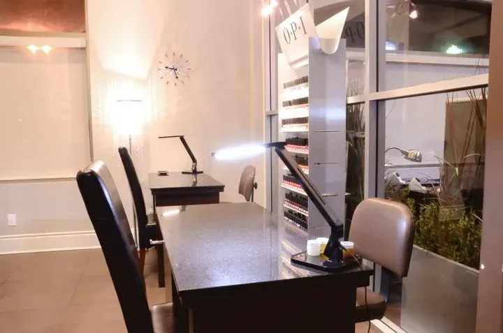 https://cdn.salonspotlight.com/photos/t1s8KAQjCWaHOtCF80WI/b82b0b0d-c4d8-47dd-af24-708aa5b8da8e_720x720