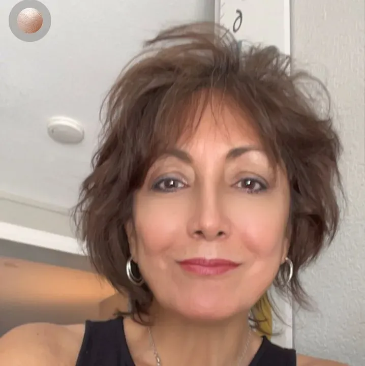 https://cdn.salonspotlight.com/photos/t2O0vy1Mw1XDoCcLye1e/bbd91b07-f6e2-4817-956a-4f52e696ff7f_720x720