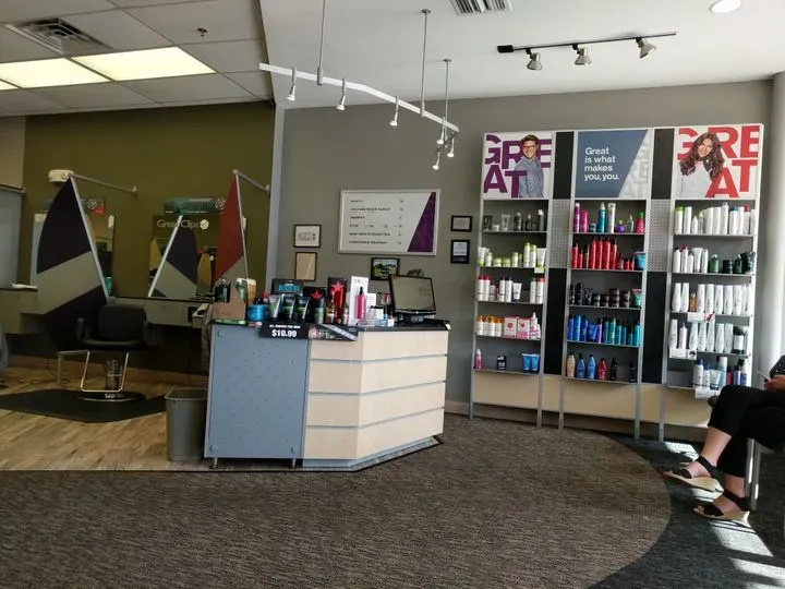 https://cdn.salonspotlight.com/photos/t3FJ4MlCfCnL48Co7DPE/b2724612-8cb8-4e6d-9a11-3834337ed6f0_720x720
