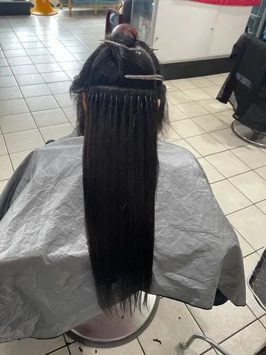 https://cdn.salonspotlight.com/photos/t4k46U2OOYuri93YOsrs/8a51300d-ddc5-43fe-84c3-e44475ec64d9_720x720