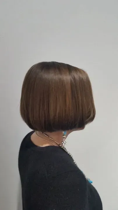 https://cdn.salonspotlight.com/photos/tDjmwsuqRKu1tZ5CTuVx/fed1aab6-a0bf-4868-8cb2-d45f74a42153_720x720