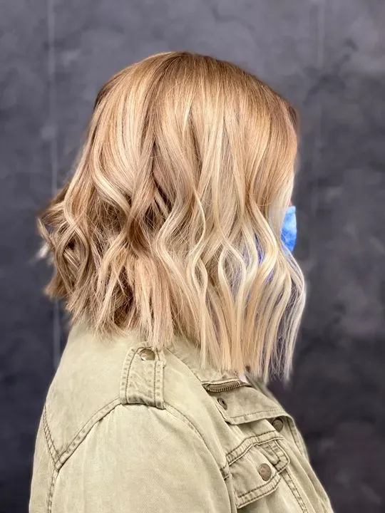 https://cdn.salonspotlight.com/photos/tP3AFPxNKFN1fKlH3gch/f2e9b193-cda9-4844-9ce9-d9df573bfa1d_720x720