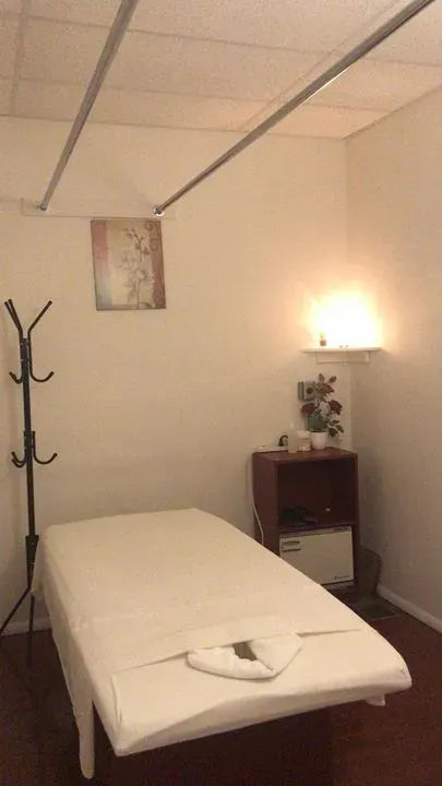 https://cdn.salonspotlight.com/photos/trjQD9w4syosB3JOaaJl/ee319eb1-22f8-4275-8ca9-7d96aa814004_720x720