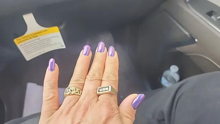 https://cdn.salonspotlight.com/photos/ttKM1pvOh55EK4ebdCAS/6b73aa9e-e6f5-444a-9a70-b1a0539d49db_720x720