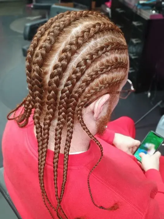 https://cdn.salonspotlight.com/photos/u5OZqFVsP3YZreuyWnd0/c10257cb-0c1e-4284-bfb0-a83fed64c424_720x720