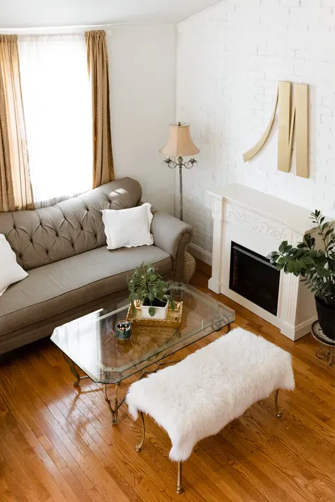 https://cdn.salonspotlight.com/photos/u66m8YB9CaIP0HihsmSg/4df1aa9e-de17-486b-b927-7d3ba2f42ff5_720x720