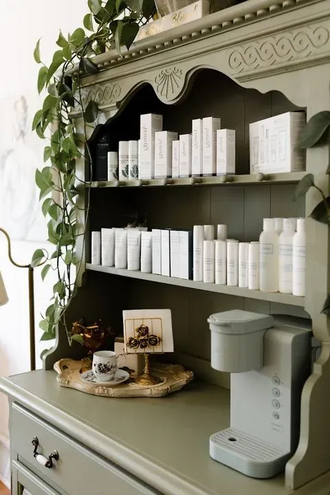 https://cdn.salonspotlight.com/photos/u66m8YB9CaIP0HihsmSg/f5994344-2859-4418-8281-0e1b59d353c4_720x720