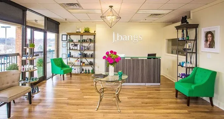 https://cdn.salonspotlight.com/photos/u6nbXU6ALzzhpQYBbgKR/c14cda9c-0a6d-4f9a-b36f-fc4455ec3467_720x720