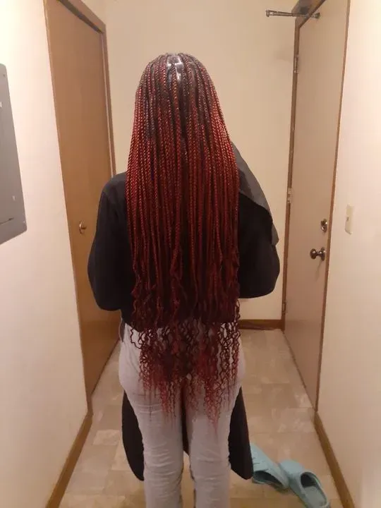 https://cdn.salonspotlight.com/photos/u7HbILsywGKJJCqT9gqZ/ec50d6eb-65f1-4c96-b6a3-11be9fd120b0_720x720