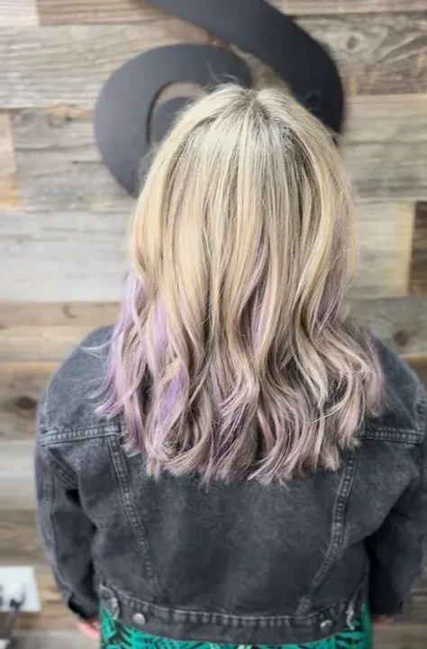 https://cdn.salonspotlight.com/photos/u8Q7aIQzylS90gU95bu1/9955b276-7857-43b2-aace-3e376e95b76a_720x720