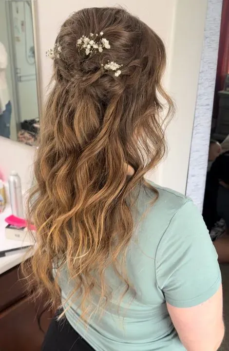 https://cdn.salonspotlight.com/photos/u8Q7aIQzylS90gU95bu1/a9265b78-f3e4-4078-82e8-ae64093c66b9_720x720