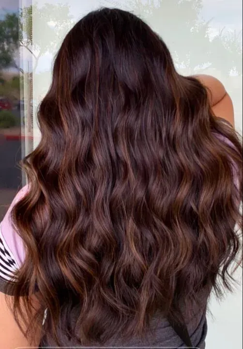 https://cdn.salonspotlight.com/photos/uKoNTrEYKXhJRkrYwqb5/5bcca28e-d11f-4c56-bd88-33cf7187880f_720x720