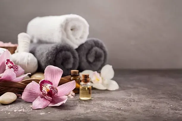 https://cdn.salonspotlight.com/photos/ubYp54anjiEBF8befZPc/310b3da6-711e-4d38-af29-0a18f4baccac_720x720