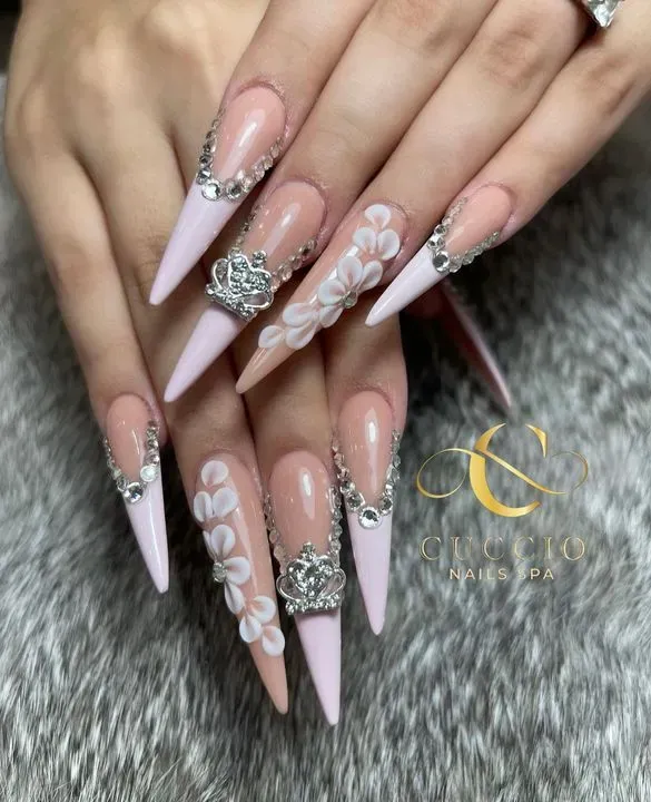 https://cdn.salonspotlight.com/photos/udbzsgV82aBImPZ1nWrL/64aa26d4-bcf8-45a0-a6c7-d2e491210f0e_720x720
