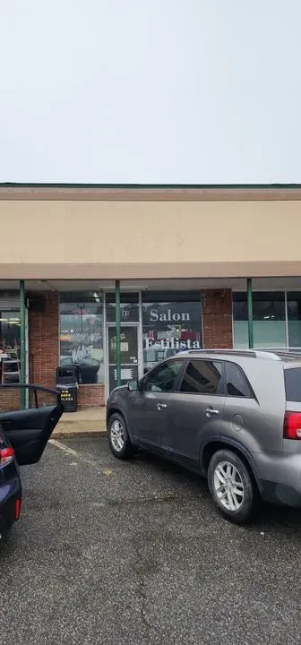 https://cdn.salonspotlight.com/photos/ugP6IjsyI14LcvfNOHvo/634080ce-c80b-4068-8e68-d65e971fc730_720x720