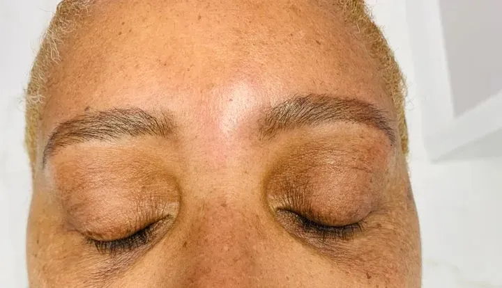 https://cdn.salonspotlight.com/photos/ulnP1D4lUvDrob3g81yZ/ecf35269-8ae8-4b70-8817-261d09db59f3_720x720