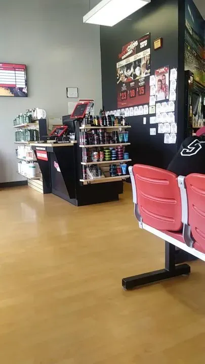 https://cdn.salonspotlight.com/photos/ulvMB9wVR3lfK5QEAwvm/b20c6695-9a4a-493b-a7d4-35b1e6457ccb_720x720