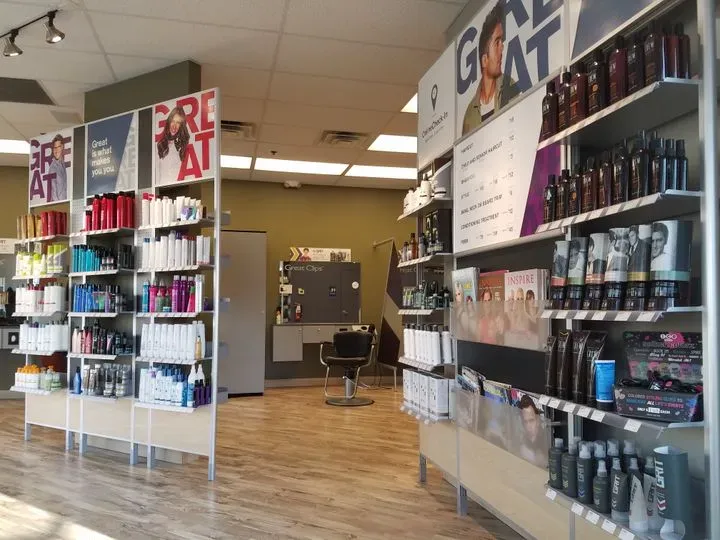 https://cdn.salonspotlight.com/photos/umzxMeYxjRwxdTqS7Nsm/6634d4ff-dfc9-461a-bd7d-0186c30361c0_720x720