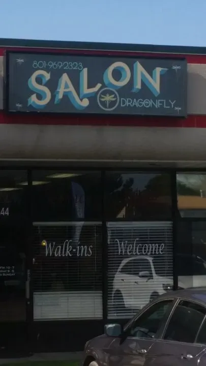 https://cdn.salonspotlight.com/photos/unQ6qpsUeljhFwaPgFns/26c0eea4-624a-4341-a1dc-25992325ce57_720x720