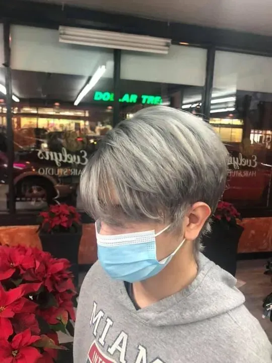 https://cdn.salonspotlight.com/photos/urwftxyF8651HuLhv6Of/6c3730c4-a78c-47c8-89f1-0285612fb09f_720x720