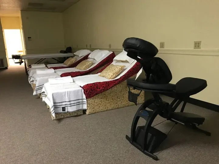 https://cdn.salonspotlight.com/photos/utKSeLUb6drdQXoXGgBJ/d0ea6705-e886-4a53-be71-337c517f285c_720x720
