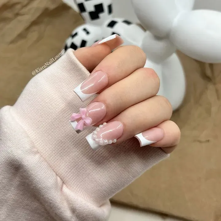 https://cdn.salonspotlight.com/photos/uv4EahpEM5HTDosZq7Q4/df72037f-a41f-4447-841b-b6be073c83c4_720x720