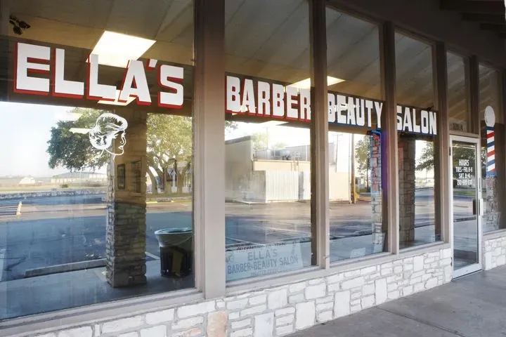 https://cdn.salonspotlight.com/photos/v08Hf4dS7SOLT0UWEeZJ/a2d977a9-7311-4c4c-979b-167d048a93cb_720x720