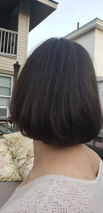 https://cdn.salonspotlight.com/photos/v0Yo4XapbxElGCJvEFHg/20cb5b95-4c8c-47af-bec6-adc2d0a37fad_720x720