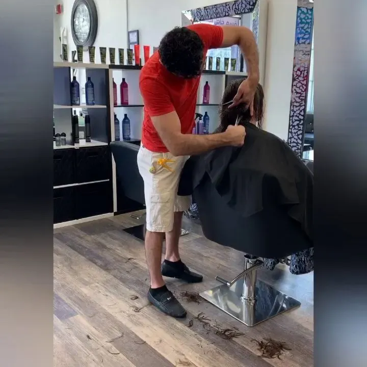 https://cdn.salonspotlight.com/photos/v18dQKts70tiR3cCbAdl/4f9f630b-a444-4953-a651-47d158ce54b5_720x720
